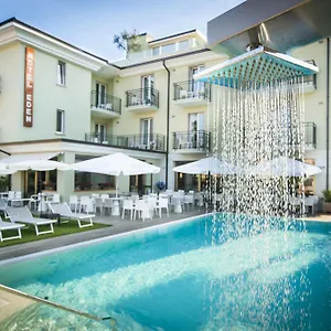 https://hotel-eden-garda.hotelinveneto.com